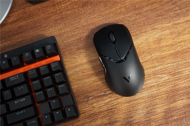 轻量化的雷柏VT9PRO双模版4K无线电竞速度就是快 
