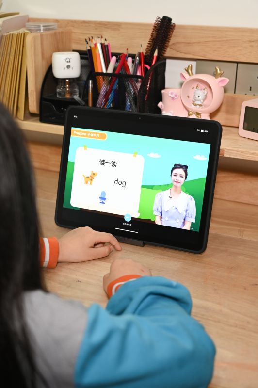 作业帮学习机T20 pro+：拍照搜题已过时，老师视频讲解才是王道