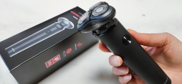 轻柔拂面一次洁净，DOCO lab黑刃电动剃须差旅好帮手！