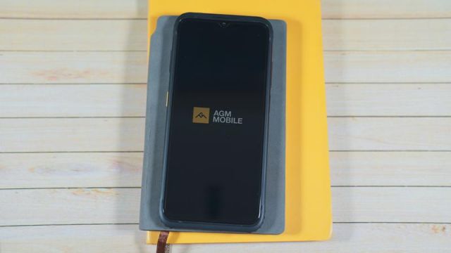 学生用机新选择，三防属性超耐造-AGM H6三防智能机