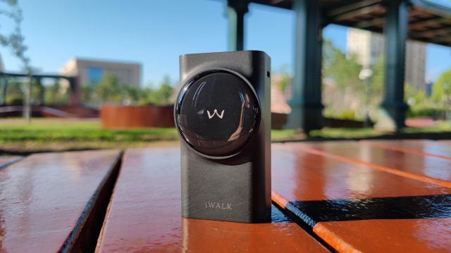 iWALK 拉拉宝 便携与高效的充电伴侣