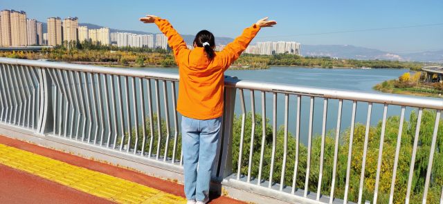 硬核七防面料征战户外，果然是始祖鸟最强平替！GaKior户外冲锋衣测评